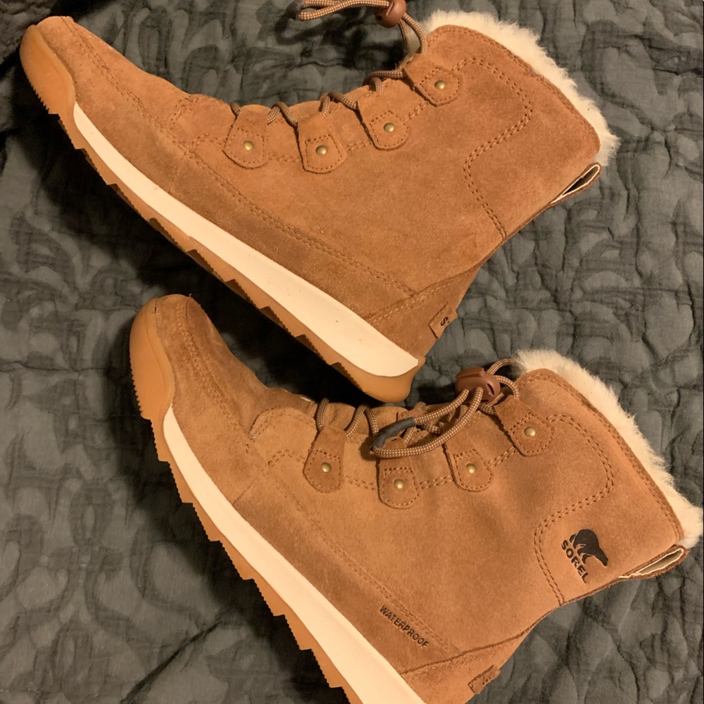 Sorel Youth Whitney II Joan Boots